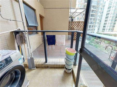 广兴源圣拿威-阳台