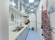 皇御苑B区-厨房