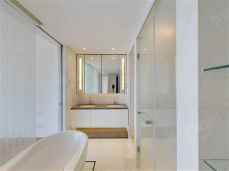 深业上城-卫生间