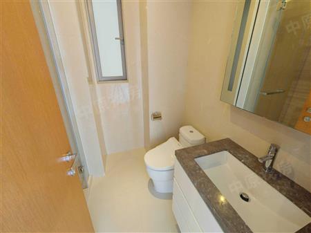 深业上城-卫生间