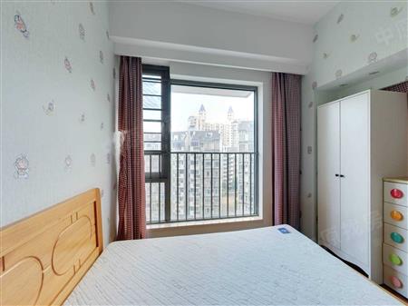 十五峯花园-次卧