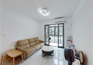 勤诚达精装修三房  赠送46平大平台