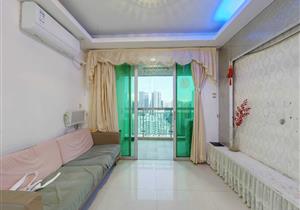 信义假日名城五期，近3.514号线地铁口，随时看房