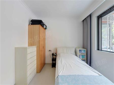 半岛花园B区-次卧