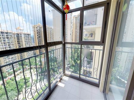 英郡年华花园（一期）-阳台