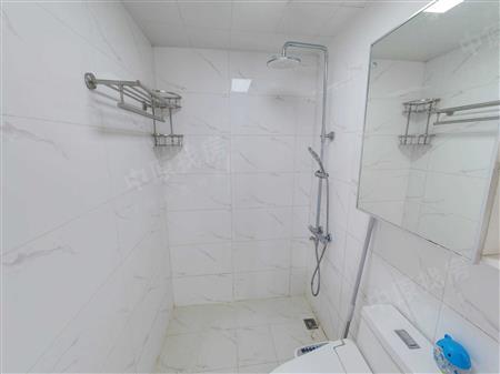 英郡年华花园（一期）-卫生间