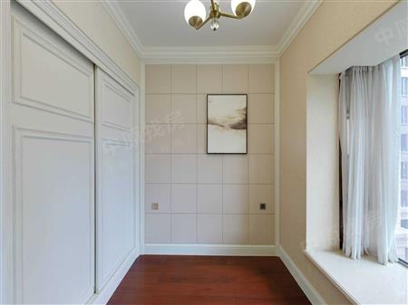 恒裕滨城花园（二期）-次卧