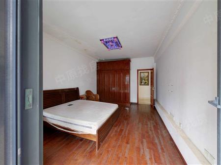 泰华阳光海-主卧