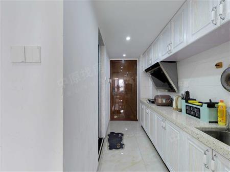 龙光玖云著大楼-厨房