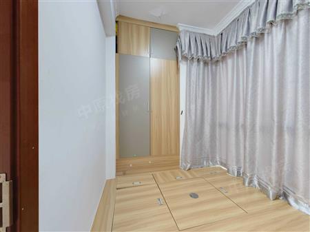 花语岸花园-次卧