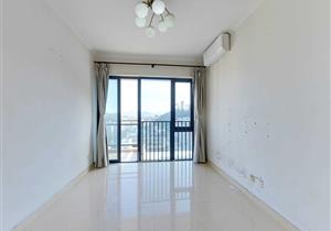 雅翠轩新上架房子，业主诚心出售，。看房随时都可以安排。