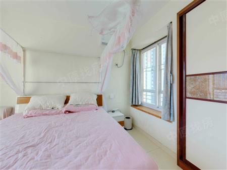 翠枫豪园（二期湖光山舍）-主卧