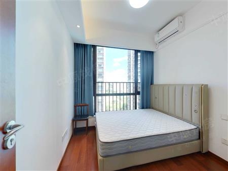 颐安都会中央花园（三期）-次卧