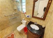 倚山花园（一期）-卫生间