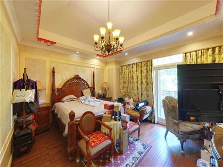 倚山花园（一期）-次卧