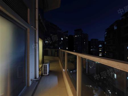 十五峯花园(二期)-阳台