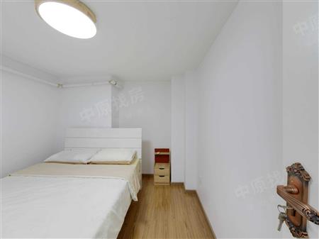 龙光玖云著大楼-次卧
