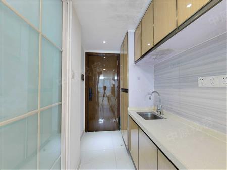 龙光玖云著大楼-厨房