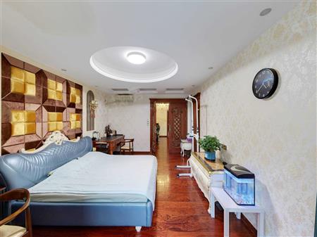 倚山花园（一期）-主卧