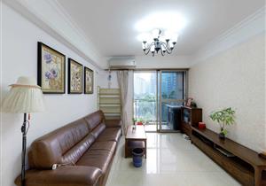 金泓凯旋城二期，新上架三房，小区近地铁口，住家舒适，配套好