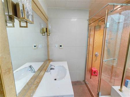 香域中央花园-卫生间