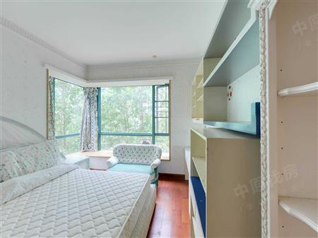 香域中央花园-次卧