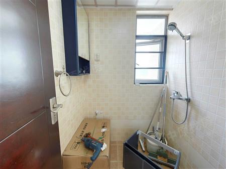 金地名津-卫生间