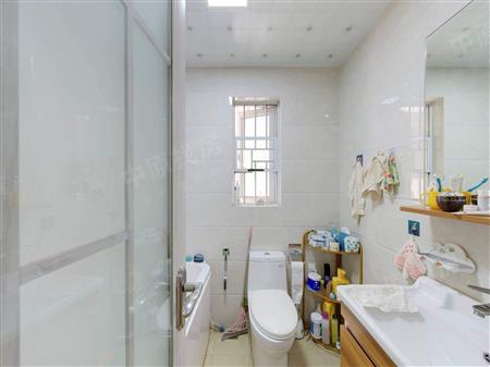 鹏兴花园（二期）-卫生间