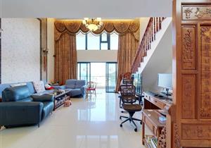 (专梯入户 端头位海景房 202平中空复式 精装修蓝郡广场