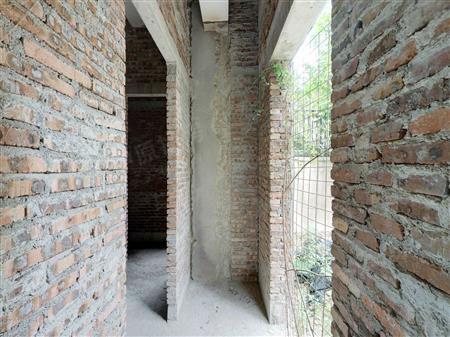 金众云山栖-阳台