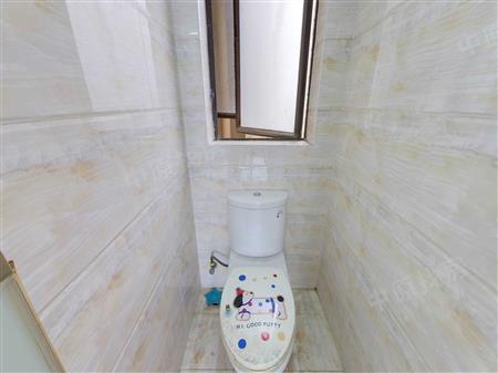 招商花园-卫生间