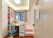 承瀚陶柏莉-次卧