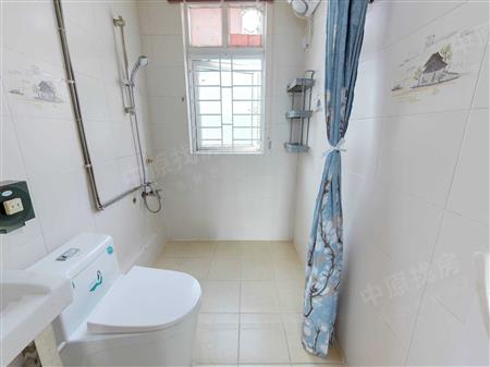 俊峰丽舍花园-卫生间