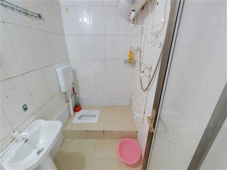 裕安花园-卫生间