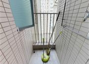 现代城华庭-阳台