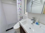 现代城华庭-卫生间