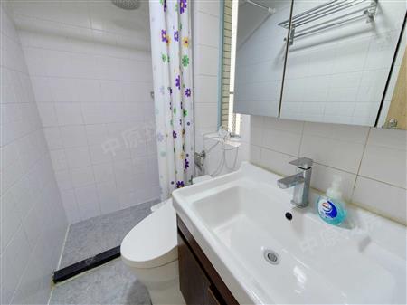 现代城华庭-卫生间