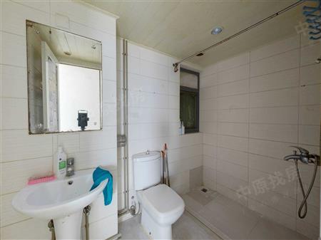 金地名津-卫生间
