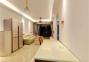 富润乐庭，深中书包房