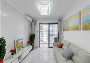 布吉三轨交汇 购物方便 出行方便 电梯小高层 满五