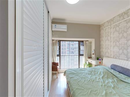 流塘阳光花园-主卧