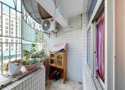 嘉华花园东区-阳台