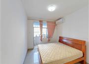 嘉华花园东区-主卧