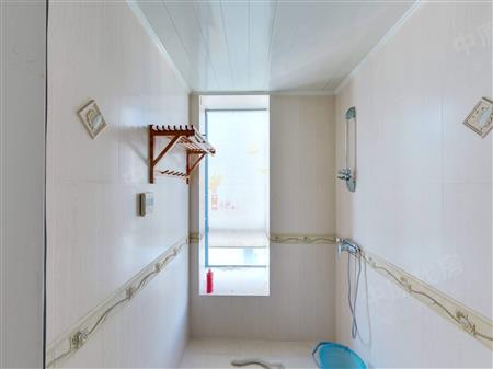 天健世纪花园-卫生间