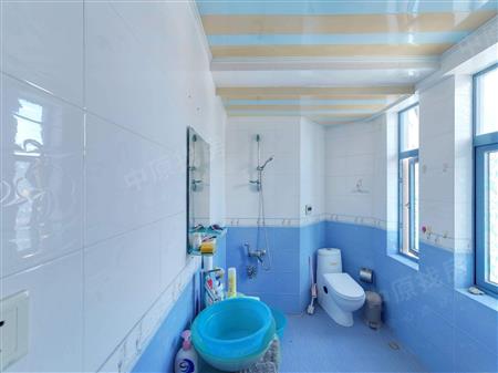 天健世纪花园-卫生间