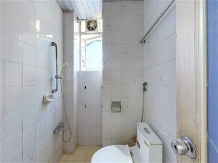 吉星花园-卫生间