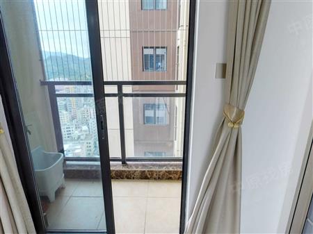 银信中心二期-阳台