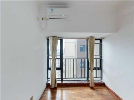 银信中心二期-次卧