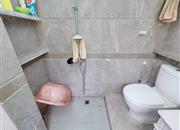 新港鸿花园-卫生间