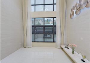 布吉文博宫旁独栋别墅上下四层带地下室带双露台精装修可拎包入住